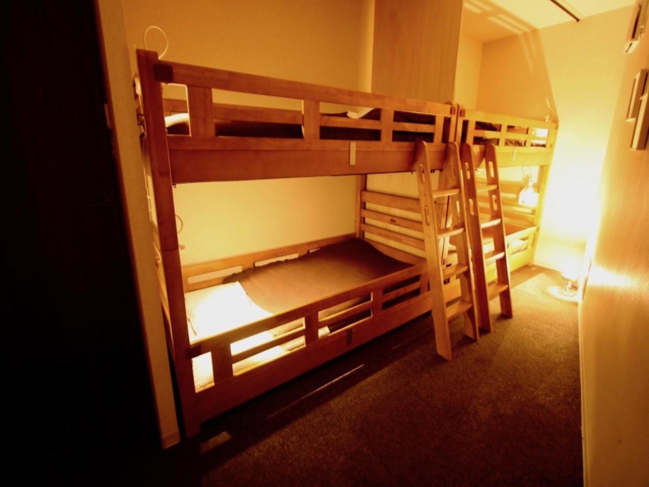 Osaka Guesthouse Nest Екстер'єр фото