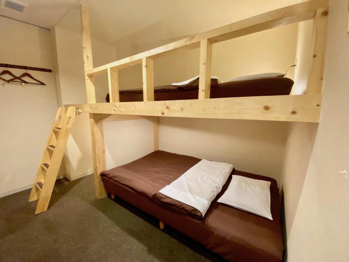 Osaka Guesthouse Nest Екстер'єр фото