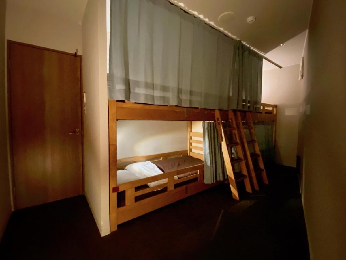 Osaka Guesthouse Nest Екстер'єр фото