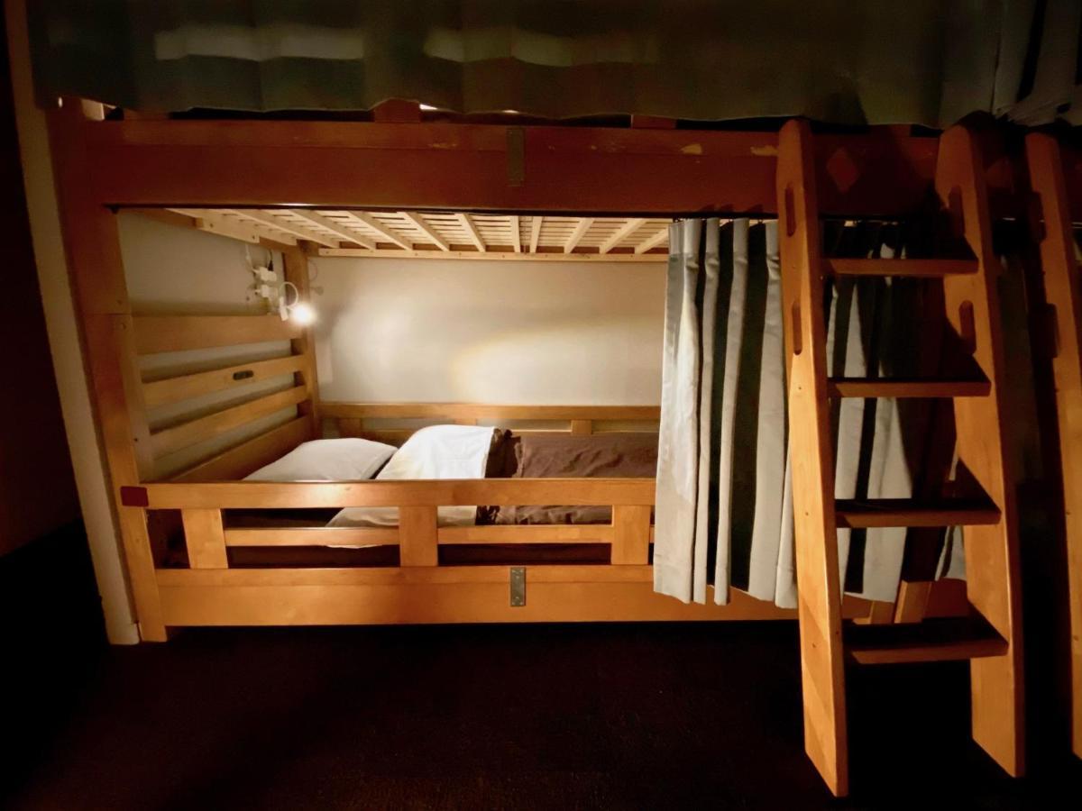 Osaka Guesthouse Nest Екстер'єр фото
